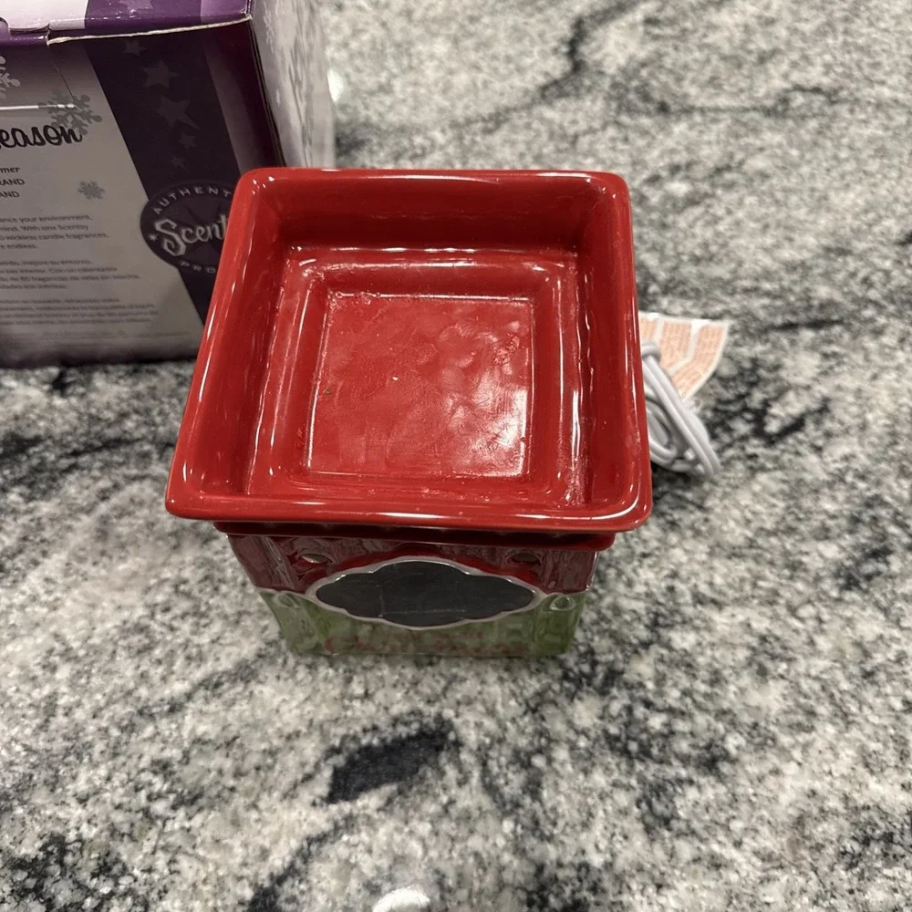 Scentsy Tis The Season Countdown Full‎ Size Wax Warmer Red And Green